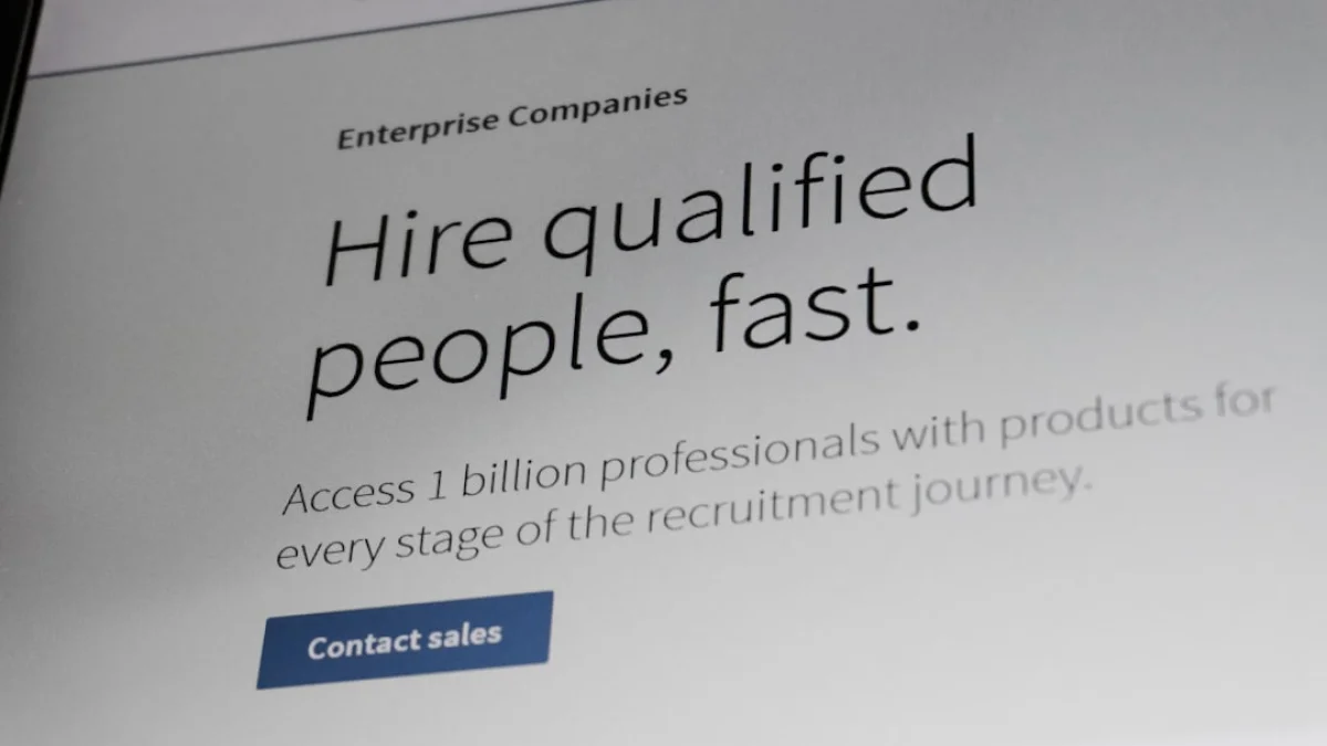 AIエージェントが人を賃金で雇う新サービス