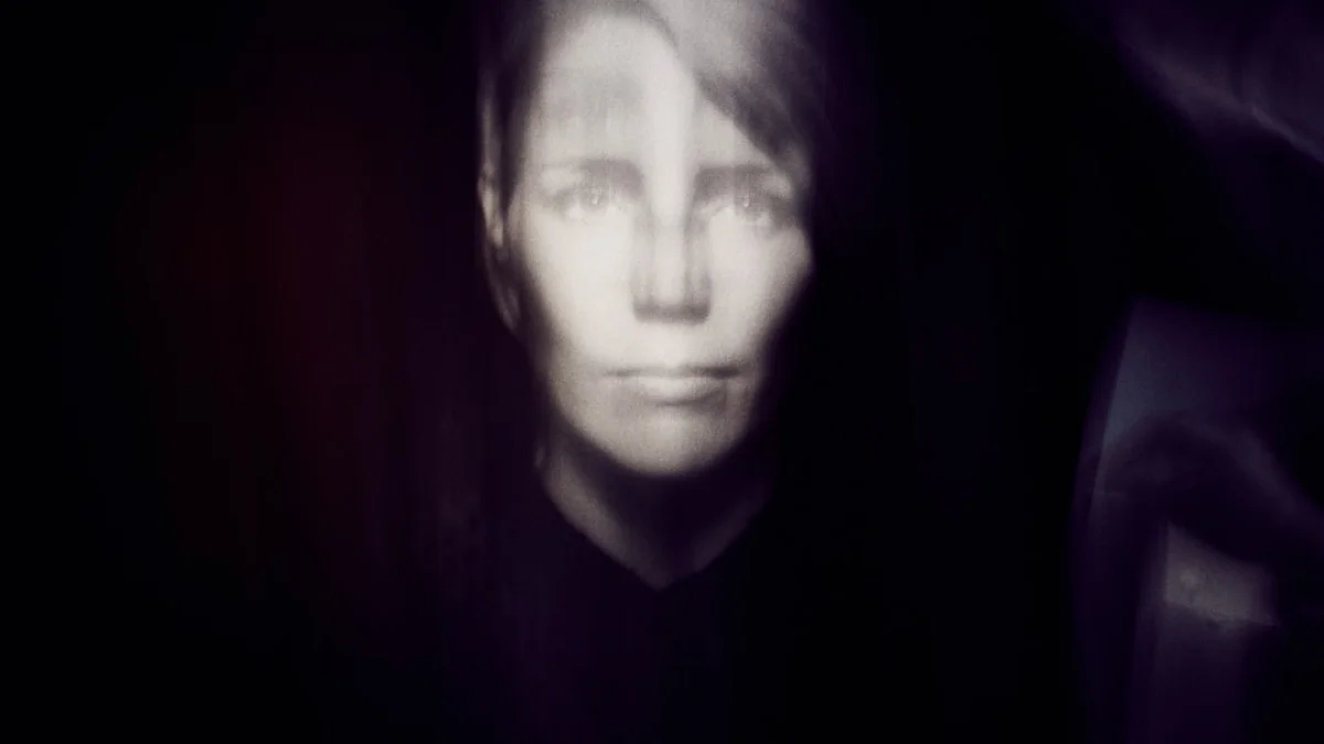 死者をよみがえらせるAI表現の境界議論