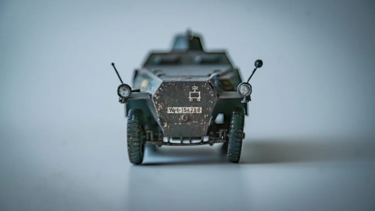 AnthropicとOpenAIが挑む米軍契約の岐路