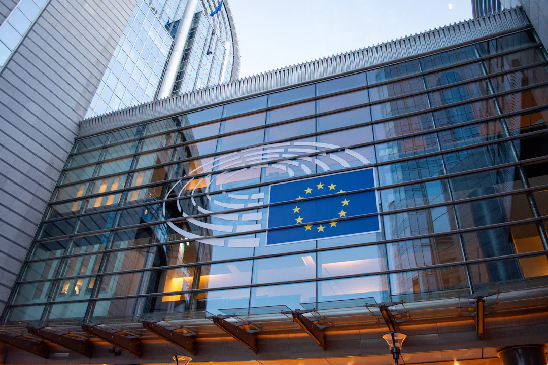 EUが「Digital Omnibus on AI」を可決——高リスクAIの規制期限を2027～2028年に延期、中小企業を優遇