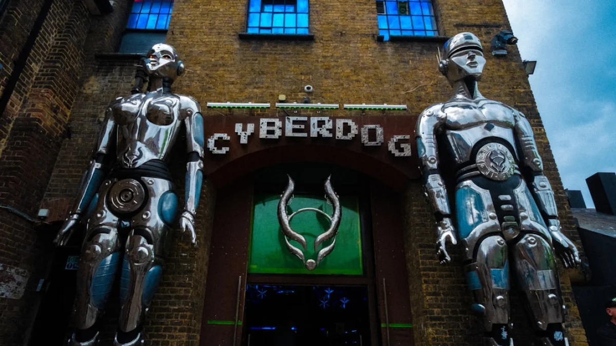 ロンドンで50名削減、AIが雇用をどう変えるか