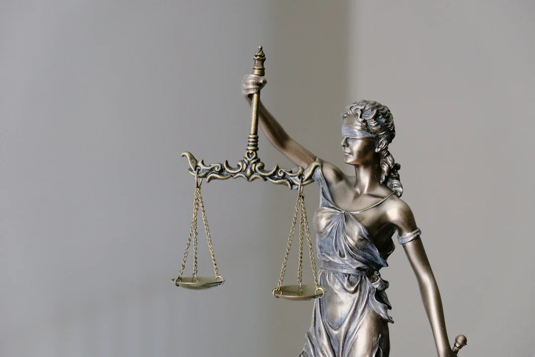 OpenAI、法律実務特化「Astra for Law」提供開始 判例検索2.3億件をカバー