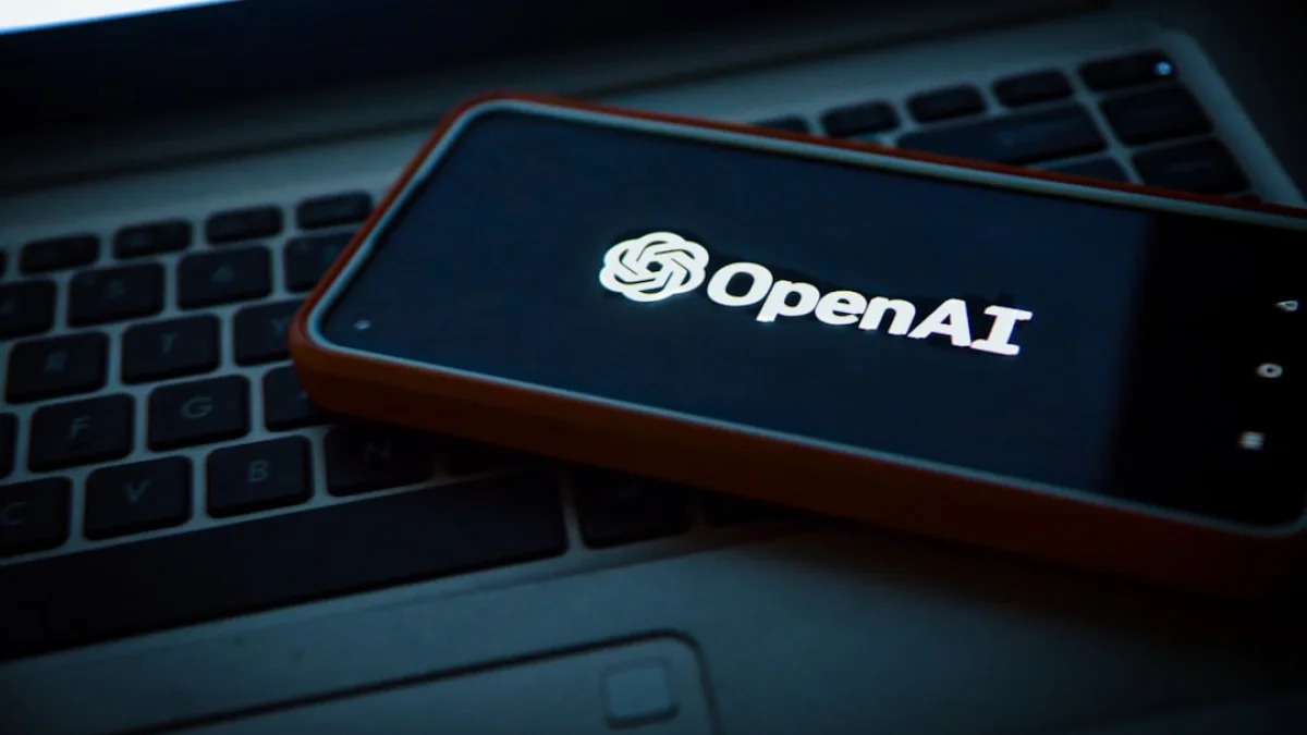 OpenAI、社員8,000人体制へ　企業向け攻勢を強化