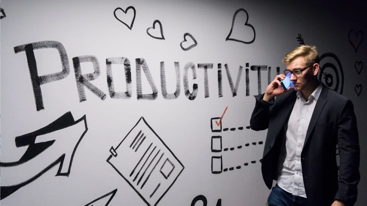 OpenAI報告：AI活用で生産性に6倍差