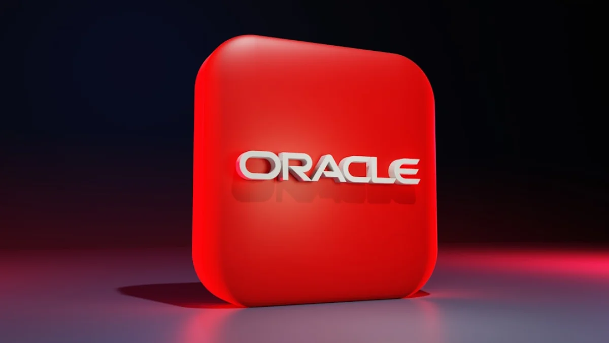 Oracle、AI投資で千人削減か、株価が急落