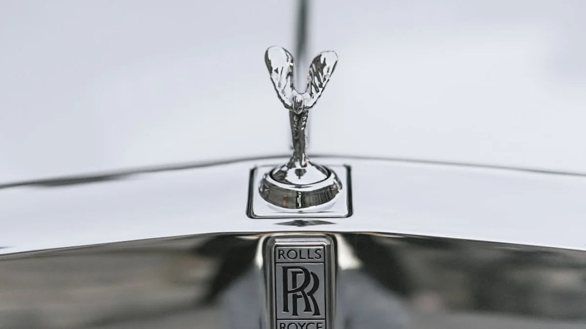 ロールスロイス、40%増益と£9bn還元