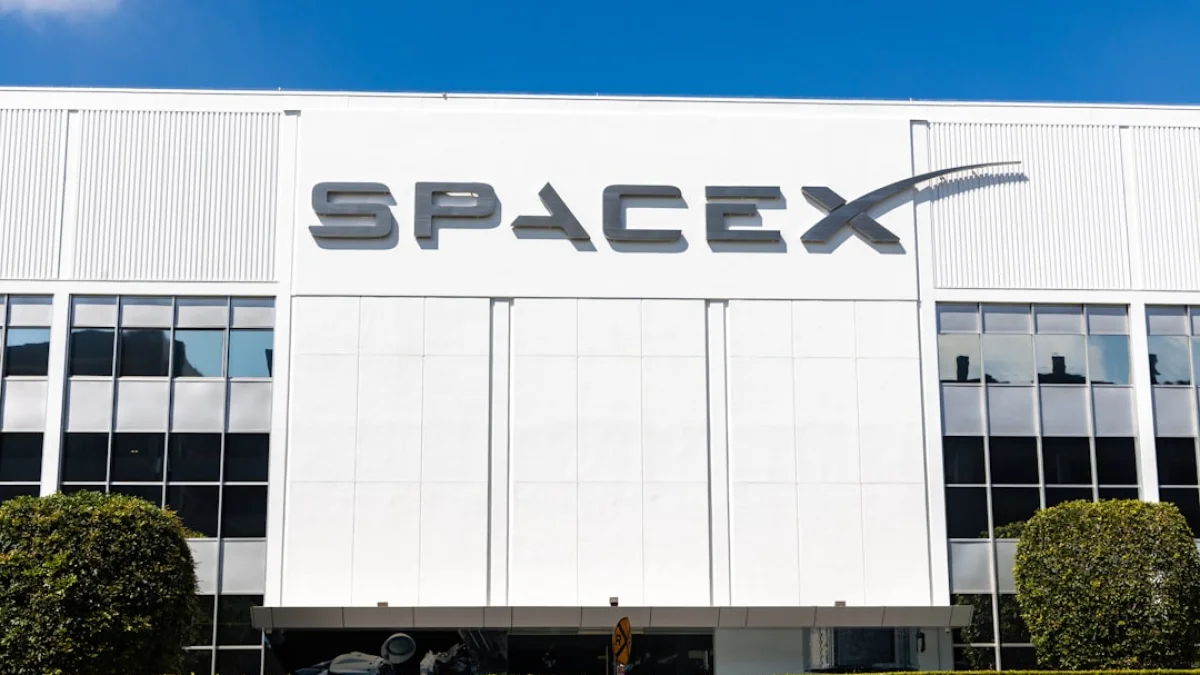 SpaceXがxAIを買収、宇宙データセンター時代へ