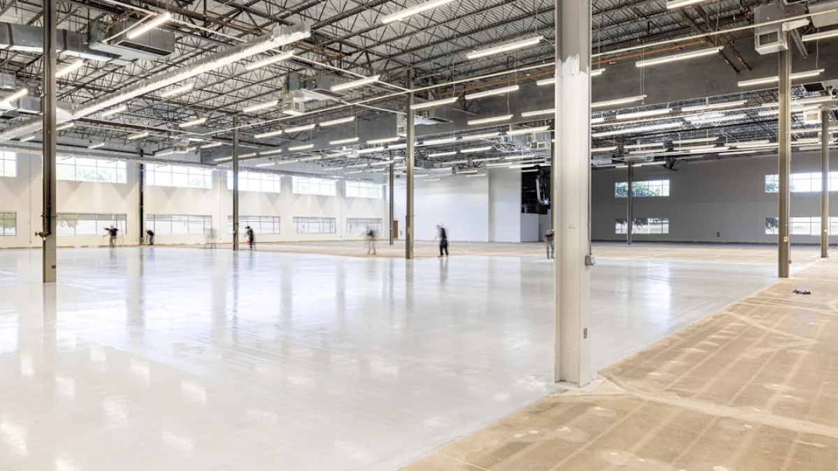 テキサス拠点停止とOpenAIのVera投資