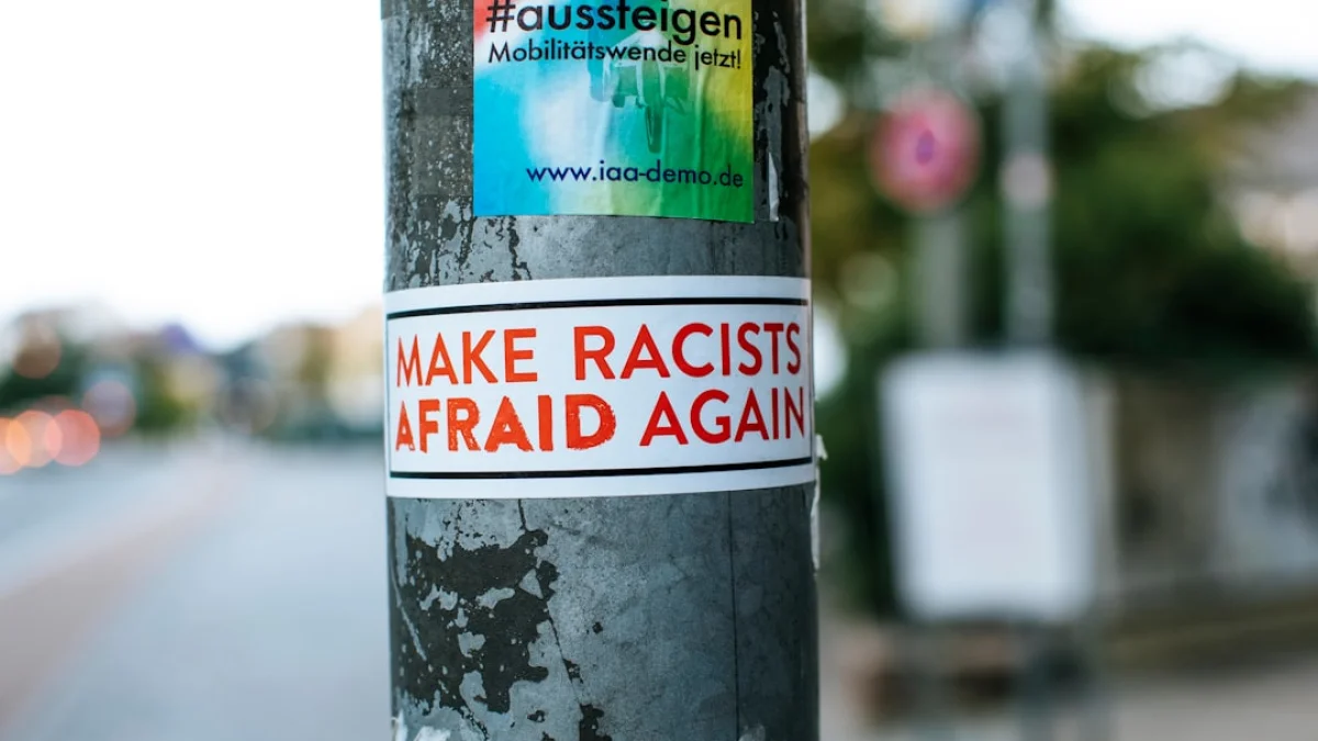 トランプ投稿が照らす政治と言説の境界線